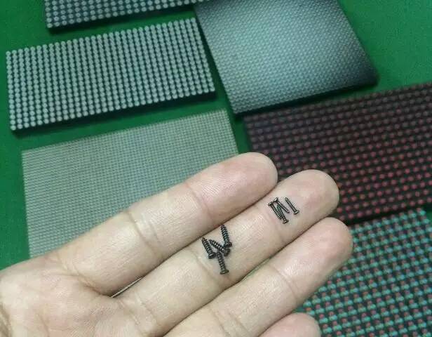 自動鎖螺絲（sī）機